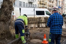 <p>Awaria ciepłownicza na ul. Sienkiewicza, pracownicy Fortum. 01.03.2026</p>