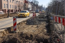 7 marca ruszyły prace remontowe na ul. Przybyszewskiego związane z poszerzaniem tej ulicy.