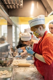 Pierogi dla Ukrainy do kupienia w Concordii na Wyspie Słodowej