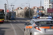 <p>Wypadek na skrzyżowaniu Gubińskiej i Strzegomskiej (9 marca)</p>