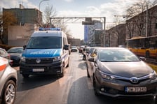 <p>Zderzenie autobusu z busem na ulicy Piłsudskiego w pobliżu Pl. Orląt Lwowskich</p>