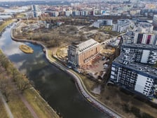 <p>Remont elewatora zbożowego na Kleczkowie we Wrocławiu - początek prac</p>