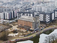 <p>Remont elewatora zbożowego na Kleczkowie we Wrocławiu - początek prac</p>