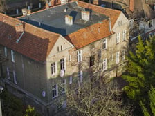 <p>Jarzębinowa 13</p>