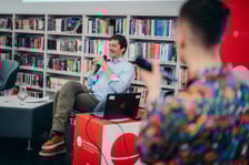 Festiwal Podróżniczy Równoleżnik Zero. Spotkanie z Bartkiem Sabelą