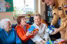 Wręczenie czujek dymu w DPS przy ul. Ciepłej we Wrocławiu