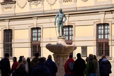 <p>Fontanna Szermierz na Pl. Uniwersyteckim&nbsp; we Wrocławiu</p>