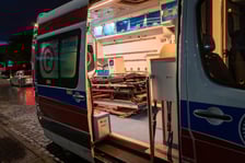 <p>Ambulans towarzyszący Streetbusowi</p>