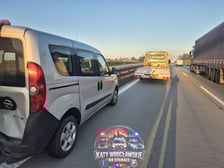 <p>Kolizja na A4 w stronę Wrocławia - spory zator</p>