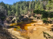 <p>Kolorowe Jeziorka w Rudawach Janowickich</p>