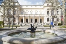 Wrocławskie fontanny w śmigus-dyngus. Dziś najwytrwalej - i najpiękniej - lały wodę