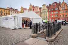 <p>15. Targi Książki Regionalnej Silesiana na placu Solnym do niedzieli 10 maja&nbsp;</p>