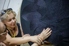 <p>Justyna Kosińska &ndash; &bdquo;Membrana&rdquo;, haft na tkaninie, 24. Przegląd Sztuki Survival</p>
