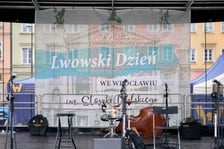 Na Placu Solnym już stanęła scena, na której odbywać się będą obchody VI Lwowskiego Dnia we Wrocławiu, 15.07.2026