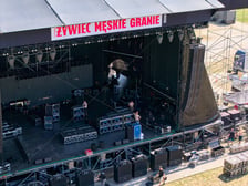 Na Polach Marsowych trwa budowa miasteczka Męskiego Grania 2026, 30.07.2026 r.