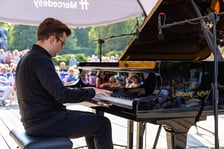 <p>Koncert Chopinowski w Parku Południowym 16 sierpnia 2026, wystąpili Piotr Alexewicz i Franciszek Gąsieniec</p>