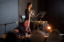 <p>"Wyspa" Teatr PO KOLEI na Dworcu Gł&oacute;wnym</p>