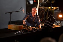 <p>Tomasz Man. "Wyspa" Teatr PO KOLEI na Dworcu Gł&oacute;wnym</p>