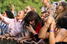 <p>Erste Letnie Brzmienia, pierwszy dzień koncert&oacute;w na Stadionie Olimpijskim we Wrocławiu, piątek 28.08.2026.</p>