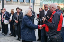 <p>Uroczystość odsłonięcia tablicy Maestra Jerzego Maksymiuka przed Narodowym Forum Muzyki&nbsp;</p>