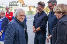 <p>Uroczystość odsłonięcia tablicy Maestra Jerzego Maksymiuka przed Narodowym Forum Muzyki&nbsp;</p>