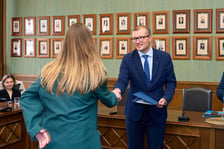 <p>Wręczenie dyplom&oacute;w laureatom programu &bdquo;Wrocławskie Wydawnictwa Muzyczne&rdquo;</p>