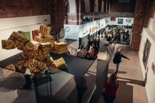 "Spacer w Parku Południowym" Anny Szpakowskiej-Kujawskiej na minionej wystawie "Wieloświaty" w Muzeum Architektury we Wrocławiu
