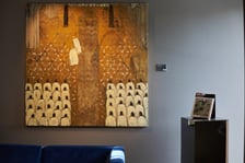 Wystawa Mon Moi w nowym salonie Goldenmark w budynku Legnicka Business House