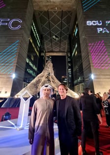 Instalacja Oskara Zięty w Dubaju