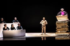 <p>Na zdjęciu scena z pr&oacute;by &bdquo;Pinokia&rdquo; we Wrocławskim Teatrze Lalek</p>