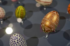 <p>Pisanki z wystawy w Muzeum Etnograficznym. Wiele z nich kupimy na kiermaszu 1 kwietnia</p>