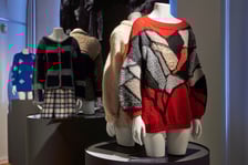 <p>Wystawa poświęcona modzie stanu wojennego i dekadzie lat 80. w Muzeum Narodowym we Wrocławiu</p>