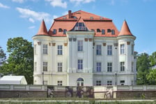 Pałac i park w Leśnicy