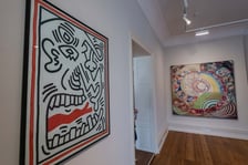<p>Prace na wystawie &bdquo;Widzenie ciałem&rdquo; w OP ENHEIM &ndash; Keith Haring</p>