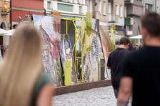<p>Wystawa &bdquo;Pełno ich nigdzie. Przywracanie pamięci o polskich Żydach w przestrzeni miejskiej&rdquo; na wrocławskim rynku&nbsp;</p>