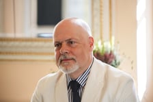 <p>Marek Krajewski napisał libretto do Czarodziejskiego fletu</p>