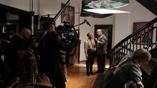 <p>Na planie filmu &bdquo;Pani od polskiego&rdquo; we Wrocławiu &ndash; w pałacu Wallenberg-Pachalych na Szajnochy</p>