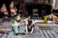 <p>Spektakl "Trąbka do słuchania" we Wrocławskim Teatrze Wsp&oacute;łczesnym</p>