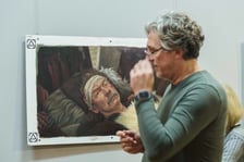 <p>Wystawa obraz&oacute;w-klatek filmowych z &bdquo;Chłop&oacute;w&rdquo; Doroty Kobieli-Welchman i Hugh Welchmana w Pałacu Kr&oacute;lewskim</p>