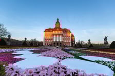 <p>Festiwal Kwiat&oacute;w i Sztuki w Zamku Książ od 1 do 5 maja 2024</p>
