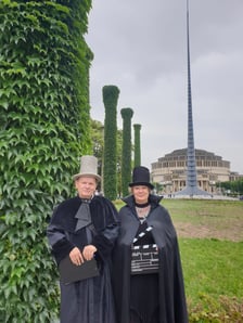<p>Małgorzata Urlich-Kornacka i Bogdan Bernacki, autorzy książki &bdquo;Filmowy Wrocław. Rynek i jego okolice&rdquo;</p>