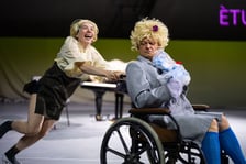 <p>Scena ze spektaklu &bdquo;I love Chopin&rdquo; Wrocławskiego Teatru Pantomimy</p>