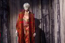 <p>Wystawa &bdquo;Kimono jako doświadczenie. Język sztuki Joanny Hawrot&rdquo; w Muzeum Narodowym we Wrocławiu</p>
