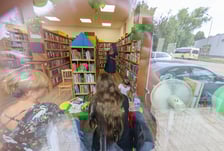 <p>Filia nr 47 Miejskiej Biblioteki Publicznej od 22 lipca mieści się przy Wietnamskiej 3/2 na Brochowie</p>