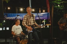 <p>Koncert zespołu Outsider między przystankami Rondo a Sztabowa (24.08.2024)&nbsp;</p>
