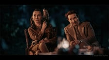 <p>Kadr z filmu "Simona Kossak". Olga Bołądź i Dariusz Chojnacki jako państwo Gucwińscy z wrocławskiego zoo</p>