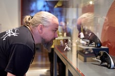 <p>Wystawa &bdquo;Wielka czw&oacute;rka i inni. Ceramiczna rzeźba kameralna w PRL-u&rdquo; w Muzeum Narodowym do 23 lutego 2025</p>