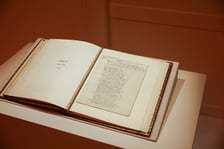 <p>Rękopis piątej księgi &bdquo;Pana Tadeusza&rdquo; można obejrzeć w dniach 8-11 listopada w Muzeum Pana Tadeusza</p>