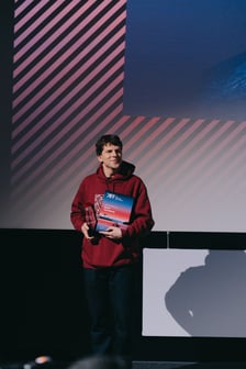 <p>Jesse Eisenberg z Indie Star Award&nbsp;</p>