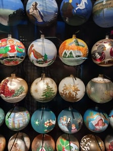 Bombki ze zbiorów Muzeum Bombki w Miliczu